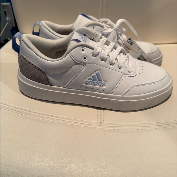 Adidas Park Street Sneakers New 8.5 - Picture 2 of 8